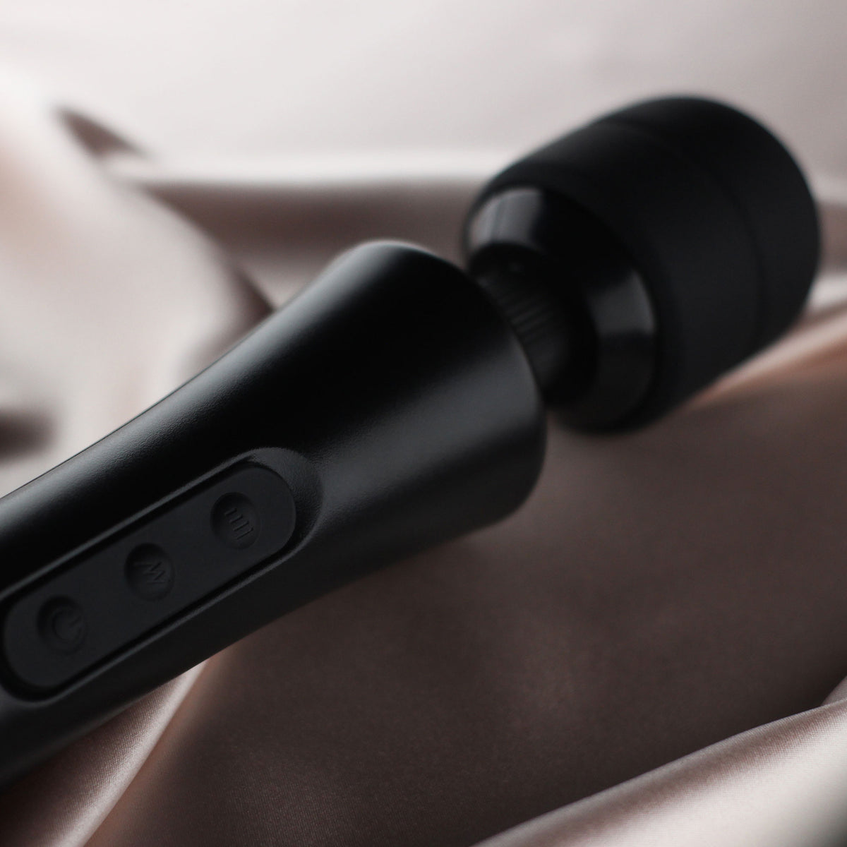 Gloria - Cordless Wand Massager