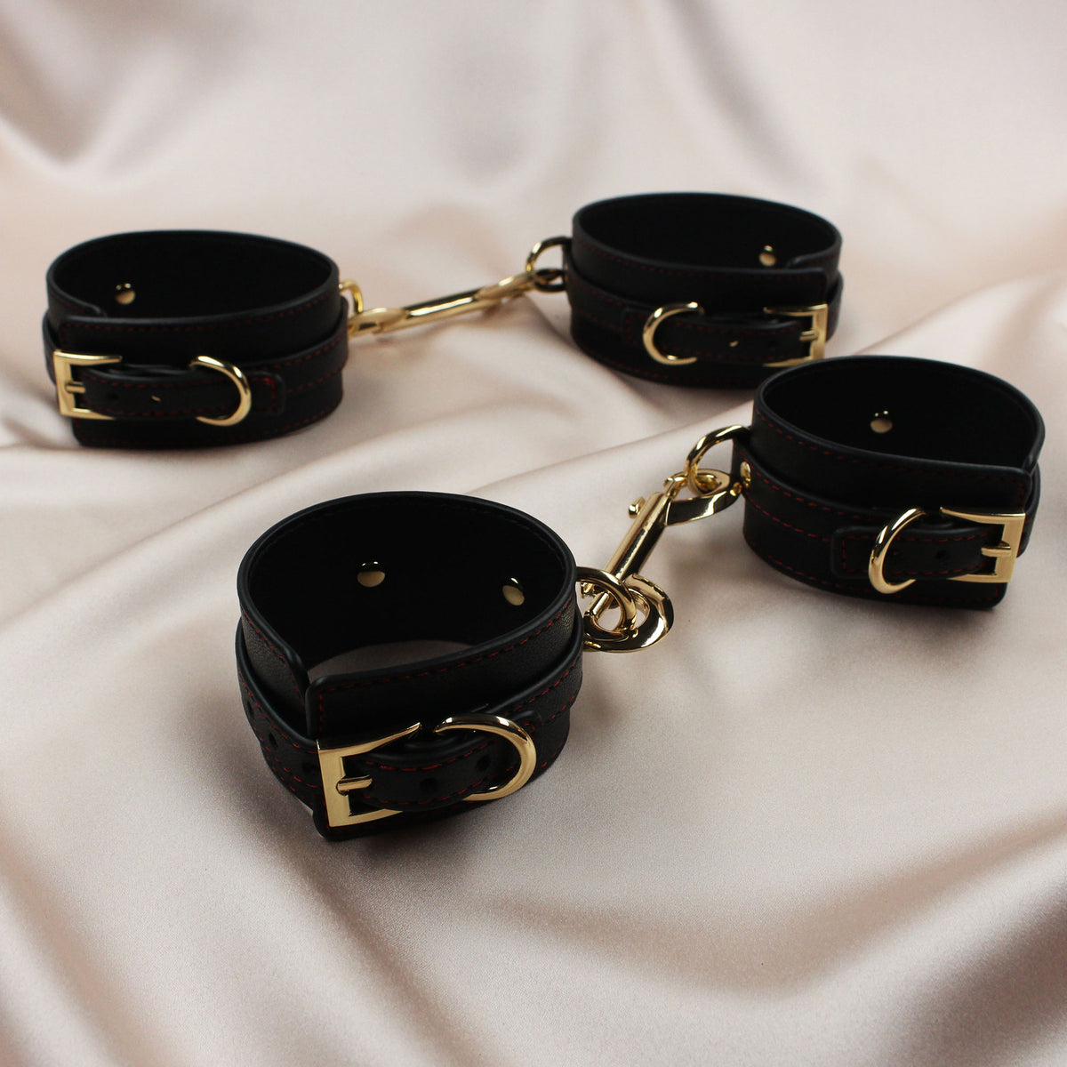 Beatrix - 13 piece Bondage Set