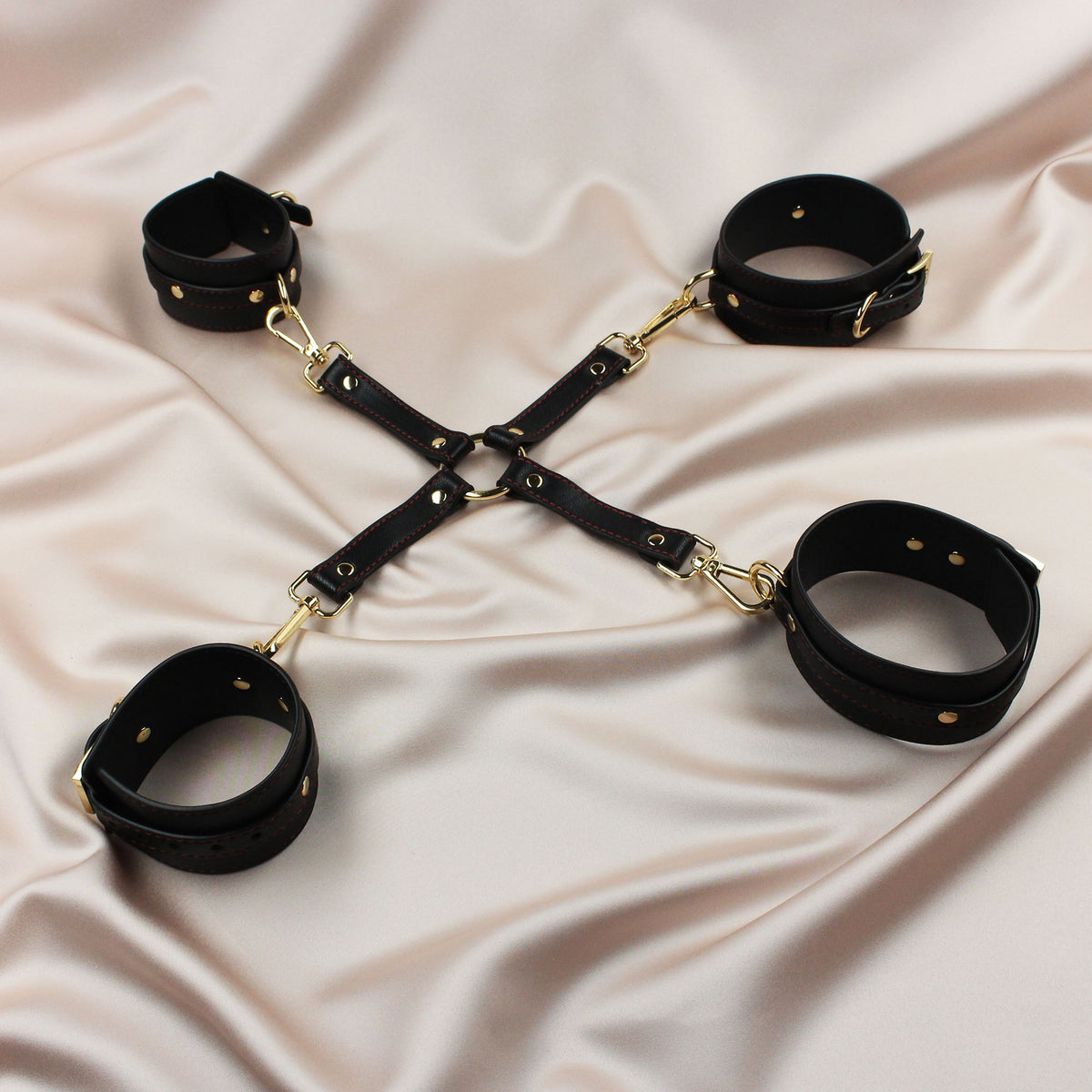 Beatrix - 13 piece Bondage Set