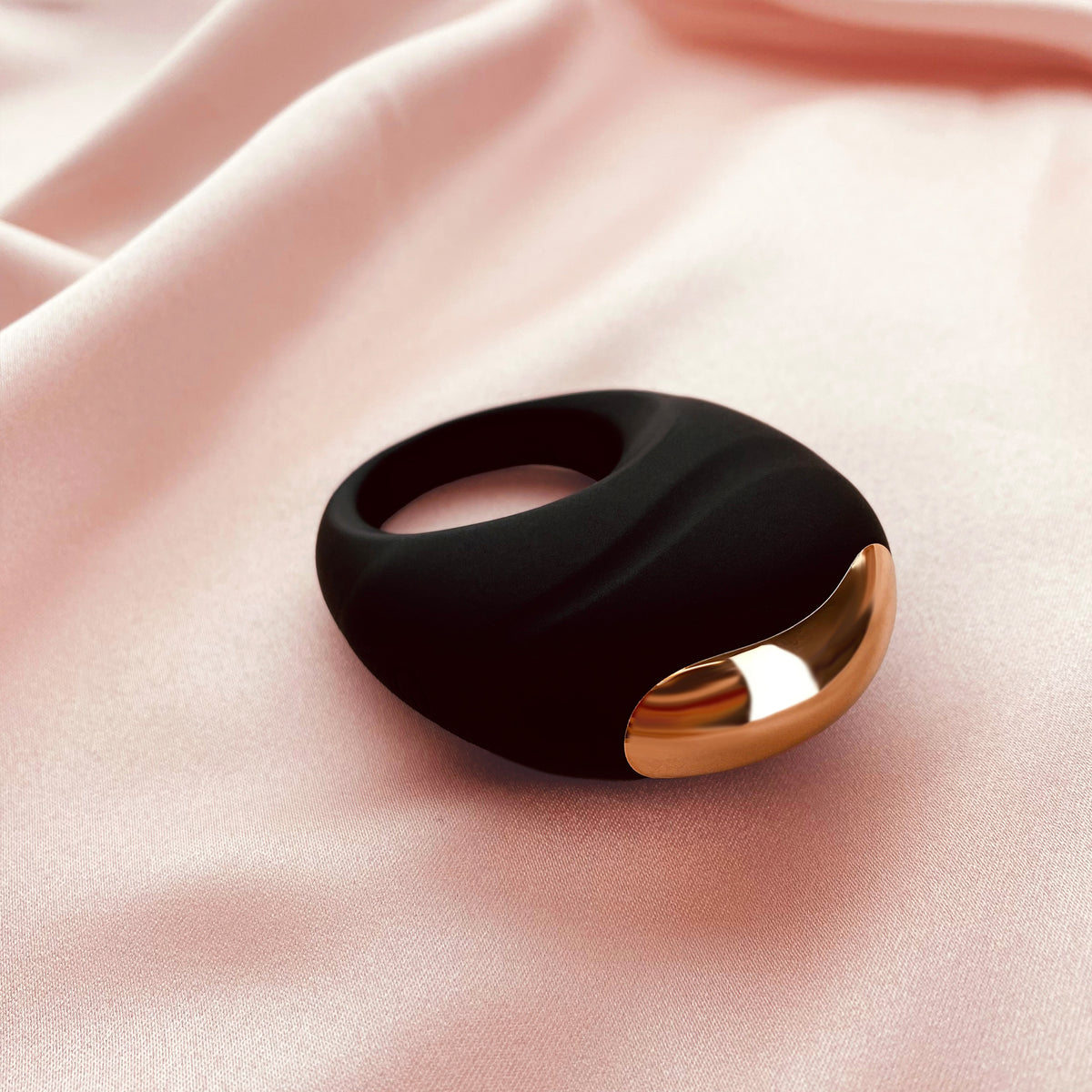 Luca - Vibrating Penis Ring