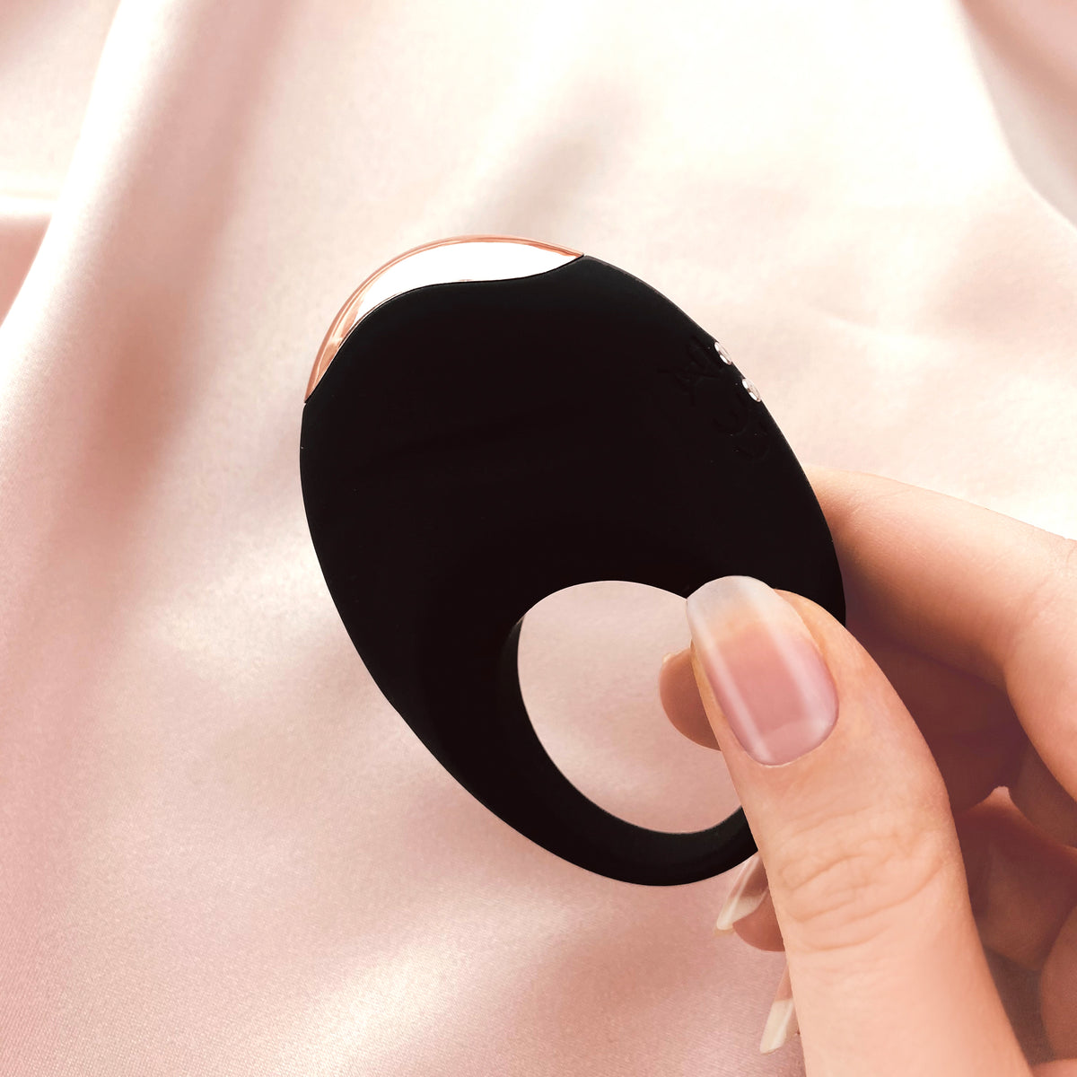 Luca - Vibrating Penis Ring